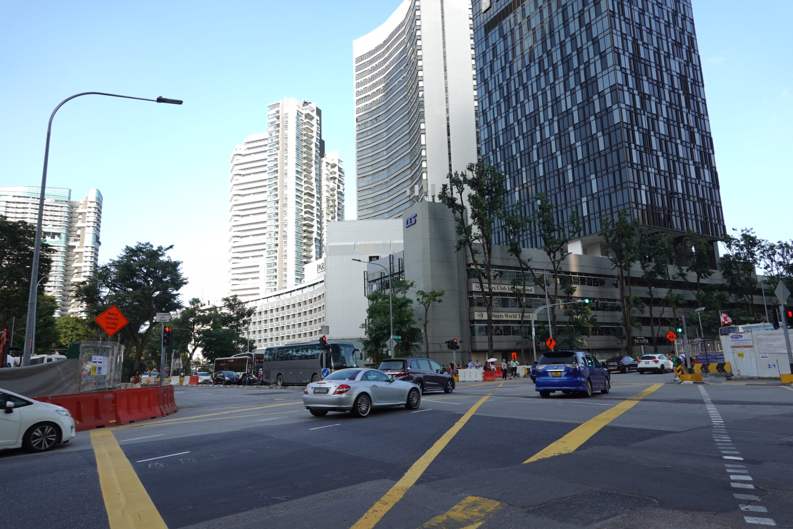 Cross the junction and walk towards Park Royal Hotel.